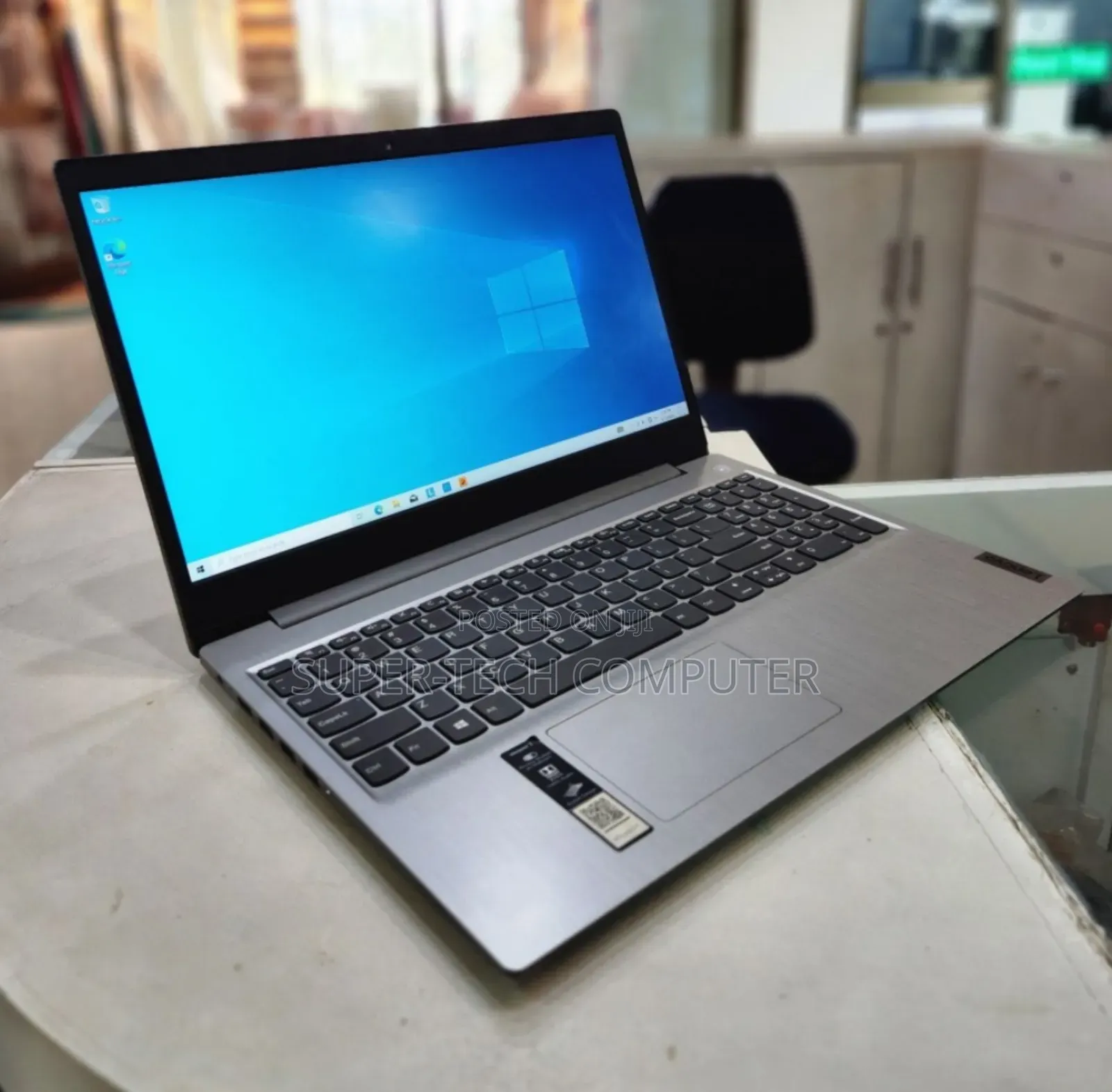 New Laptop Lenovo Ideapad 3 8GB Intel Core I3 SSD 256GB