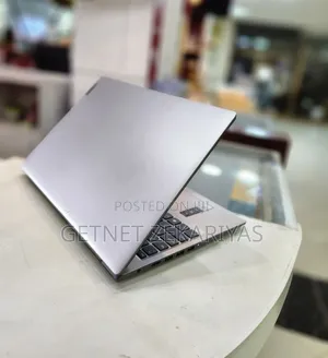 New Laptop Lenovo Ideapad 3 8GB Intel Core I3 SSD 256GB