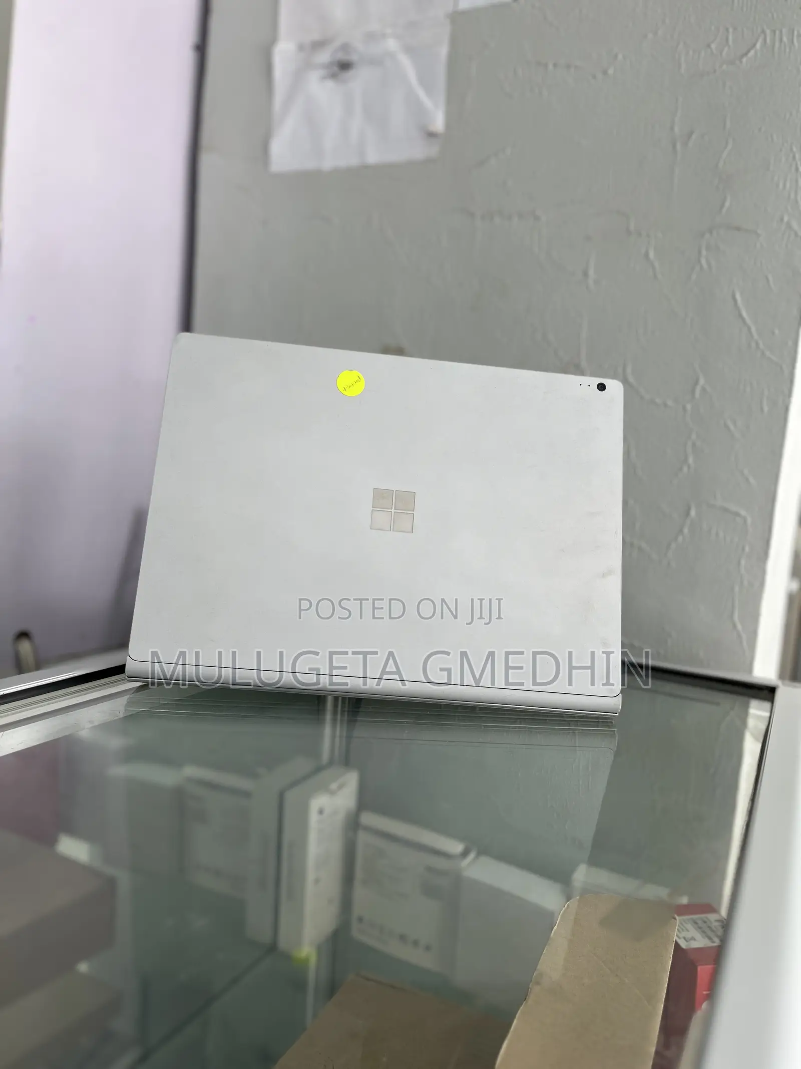 New Laptop Microsoft Surface 8GB Intel Core I5 SSD 256GB