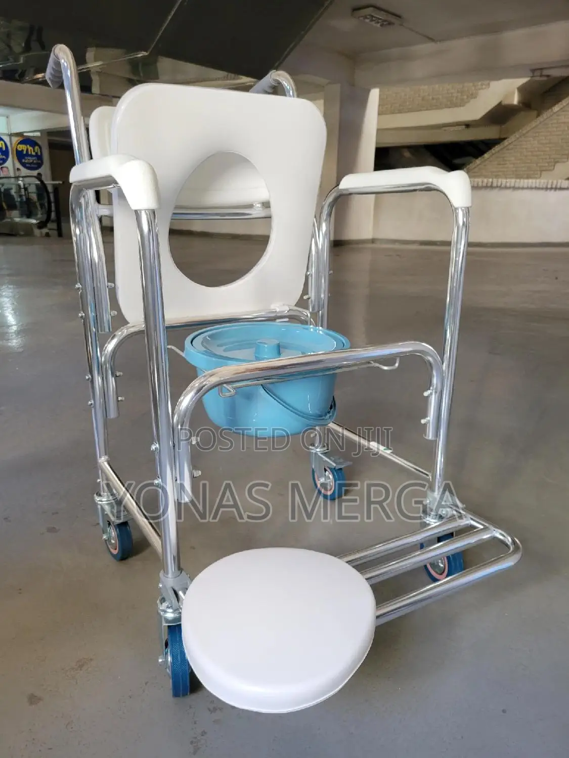 Toilet 4 in 1 Foldable Multi-Function Shower Chair(4 Wheels)