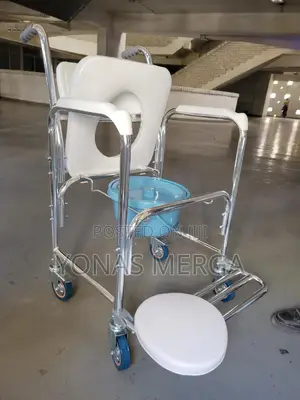 Photo - Commode,Wheeled Chair፶璽deodorant Potty Chair寐household Chair