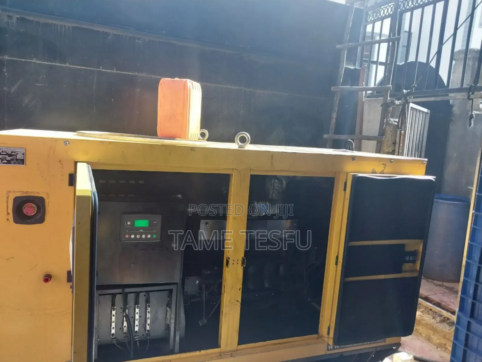 Furnished 10bdrm House in Hayat, Bole for sale