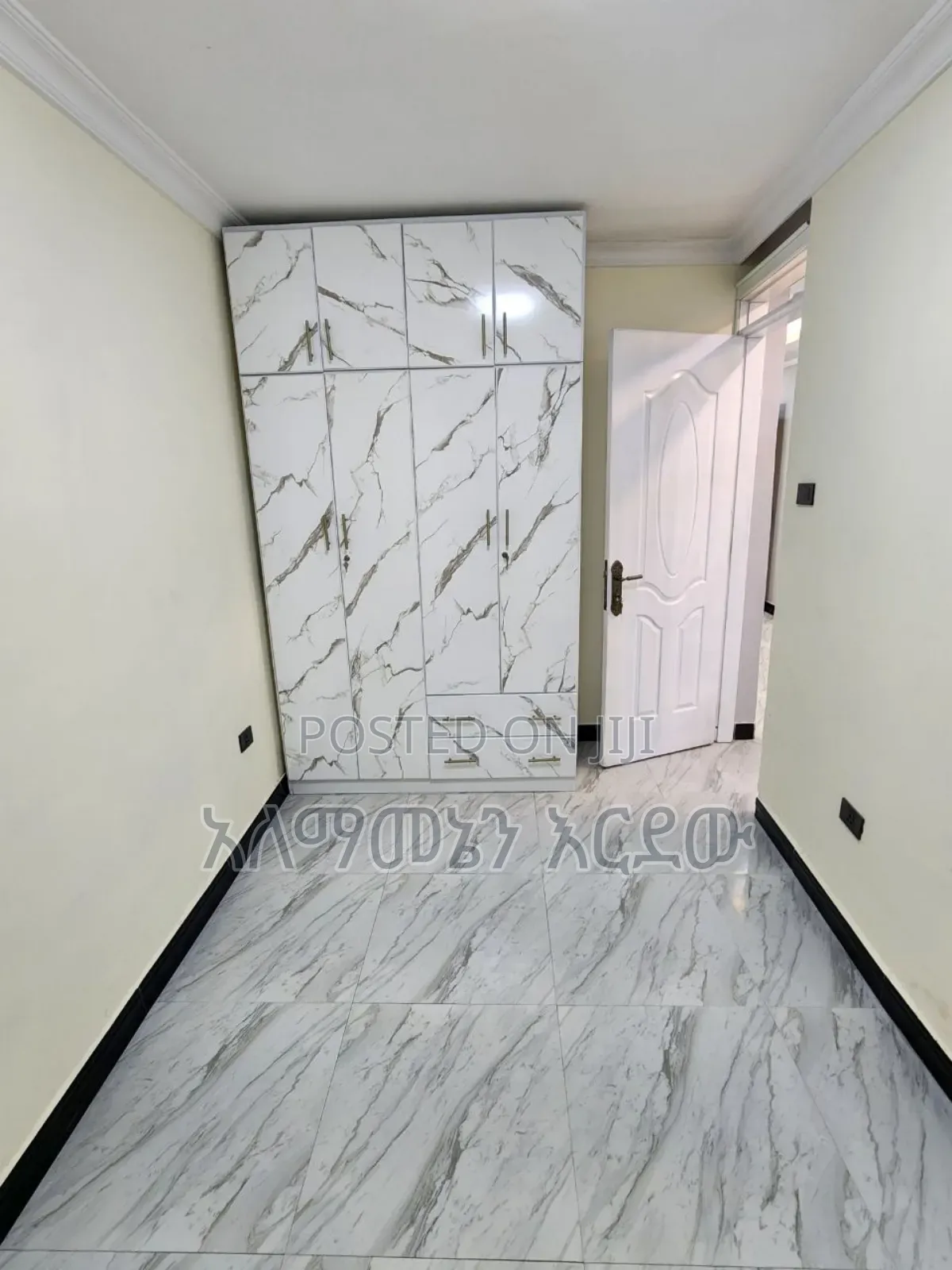 Furnished 1bdrm Condo in ሰሚት ኮንዶሚንየም, Bole for sale