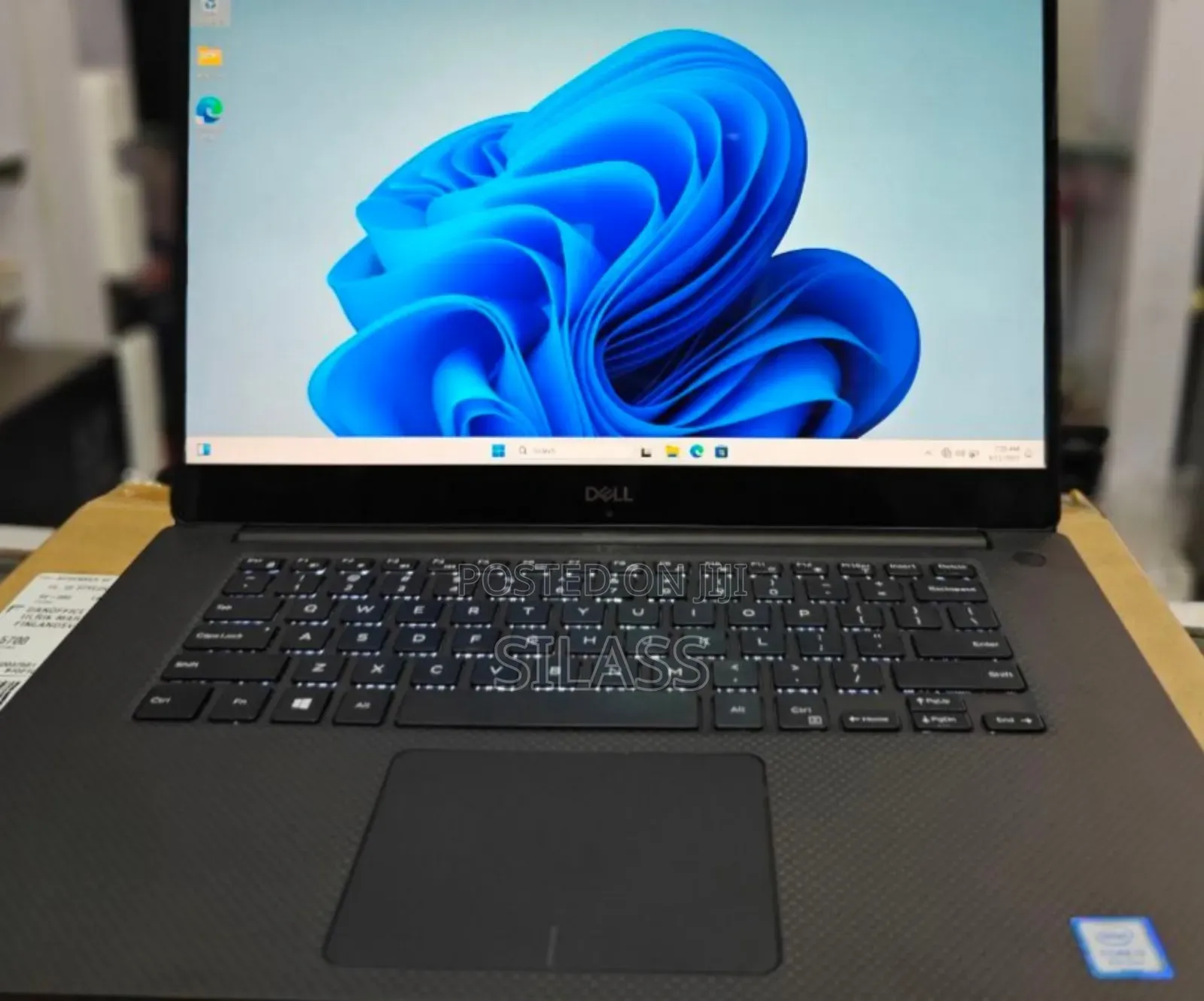 New Laptop Dell XPS 13 32GB Intel Core I7 SSD 1T