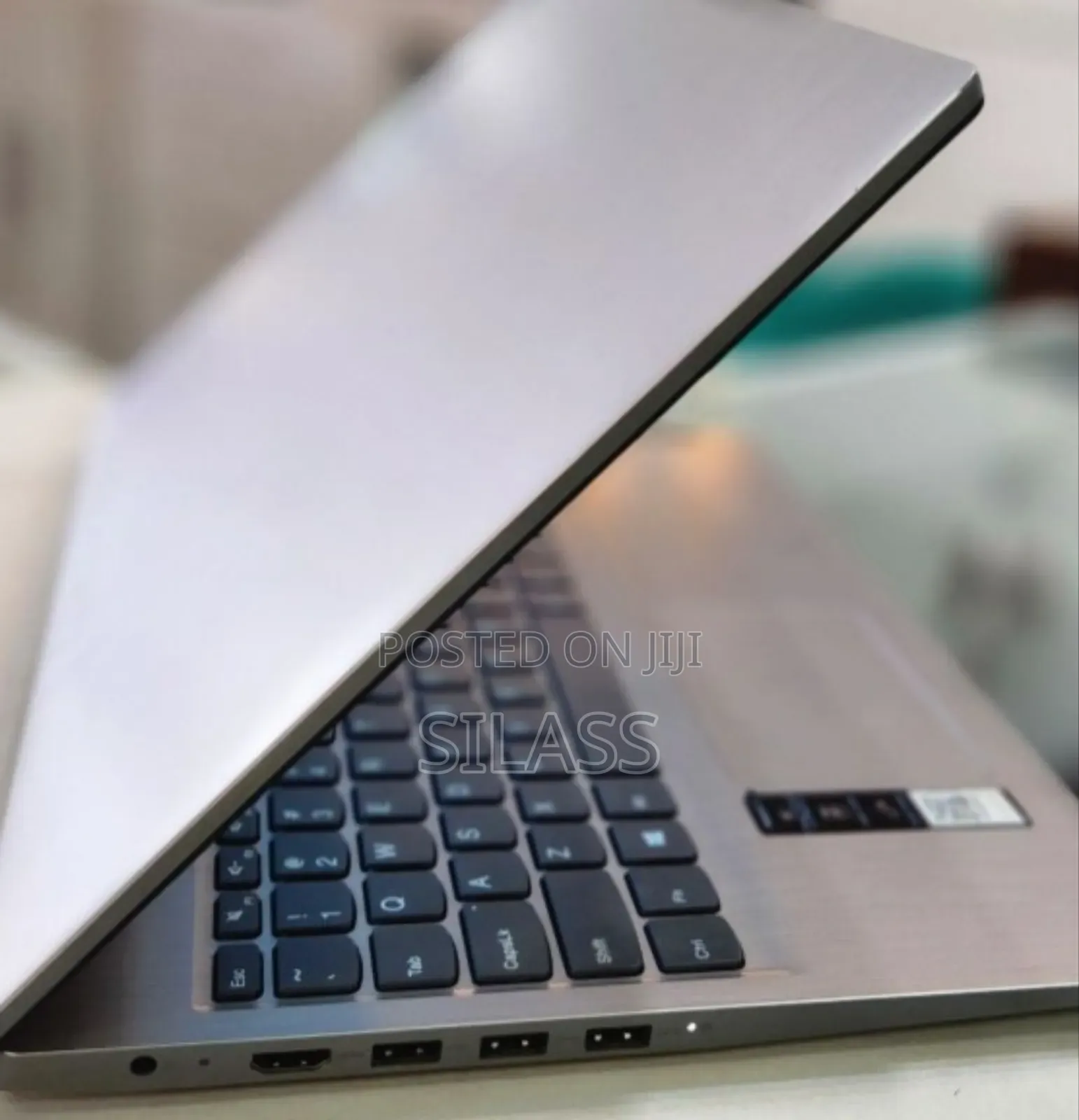 New Laptop Lenovo Ideapad 3 8GB Intel Core I3 SSD 256GB