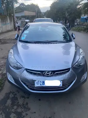Hyundai Avante 2012 Gray