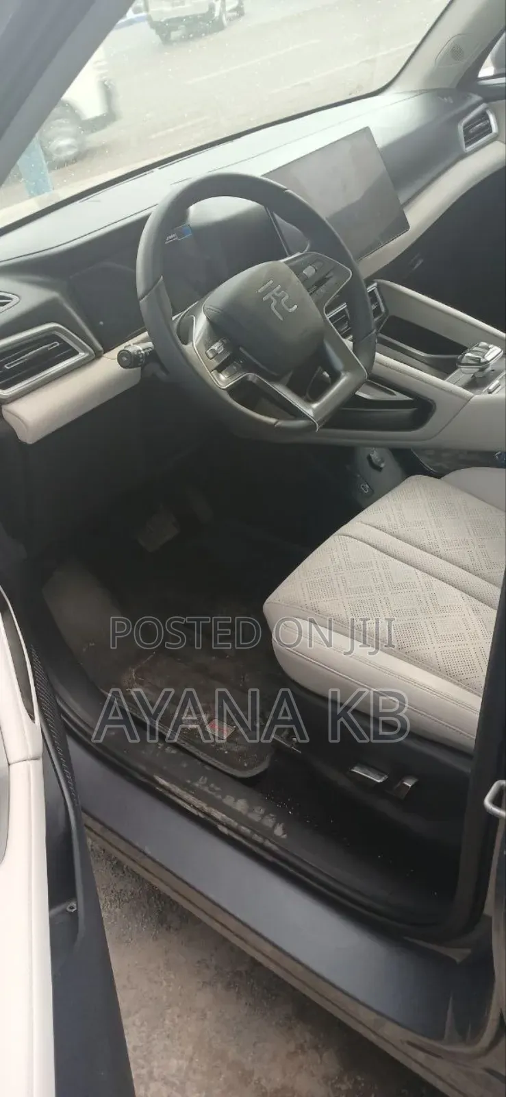 BYD Yuan Up 2024 Gray