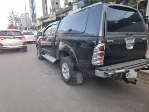 Toyota Hilux 2.5 D-4D 2008 Black