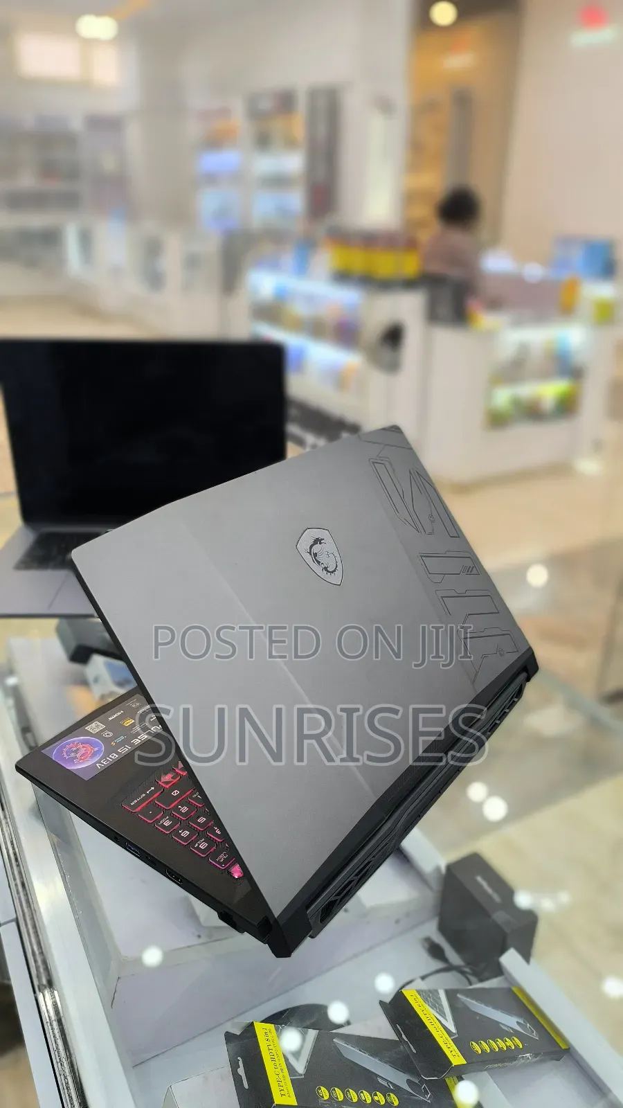 New Laptop MSI Pulse GL66 16GB Intel Core I9 SSD 1T