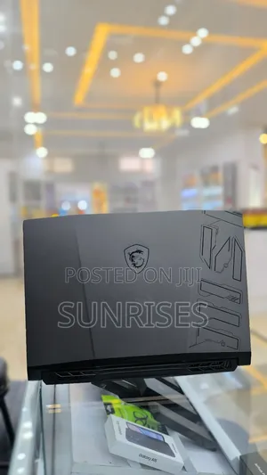 New Laptop MSI Pulse GL66 16GB Intel Core I9 SSD 1T