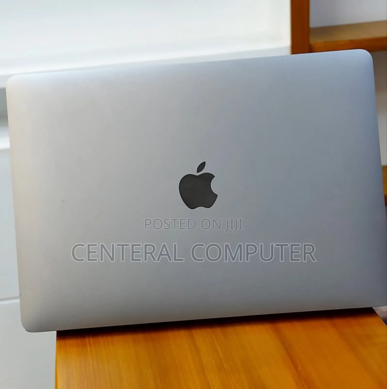 New Laptop Apple MacBook Air 2020 M1 8GB Apple M1 SSD 256GB