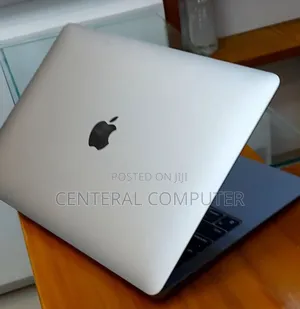 New Laptop Apple MacBook Air 2020 M1 8GB Apple M1 SSD 256GB