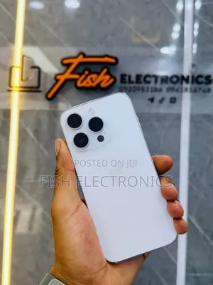 Photo - Apple iPhone 14 Pro 256 GB Silver