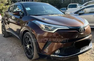 Photo - Toyota C-HR 2017 Brown