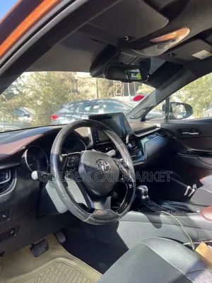 Toyota C-HR 2017 Brown