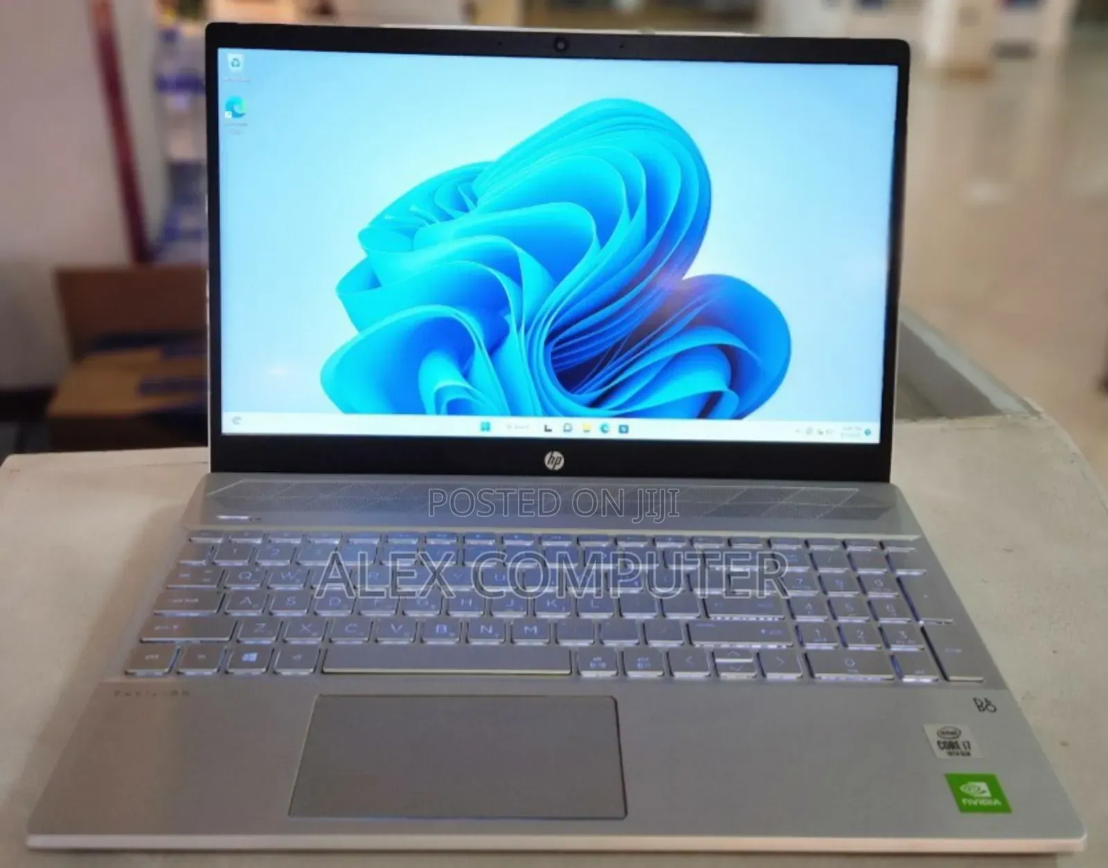 New Laptop HP Pavilion 15 16GB Intel Core I7 SSD 512GB