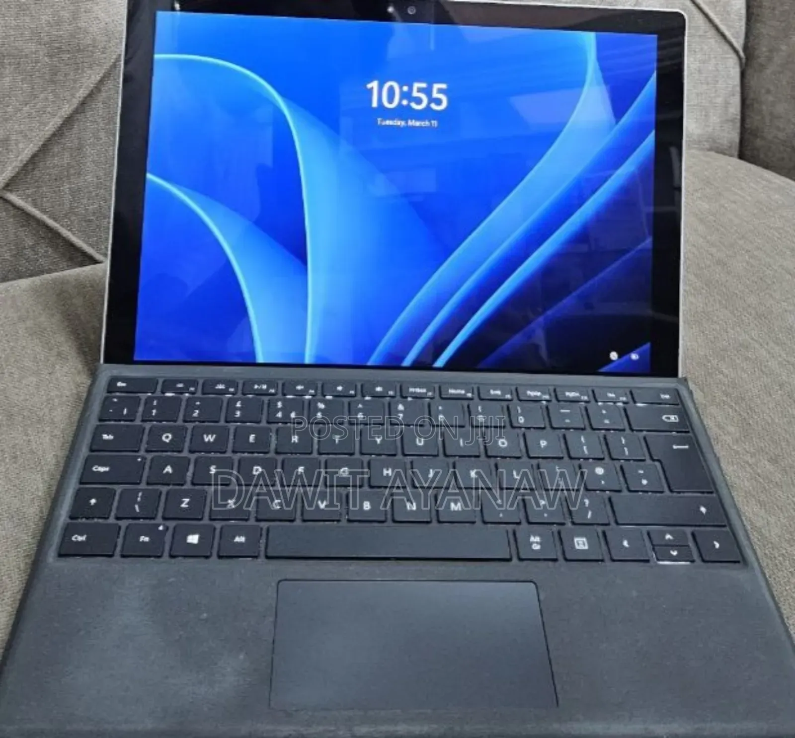 New Laptop Microsoft Surface 8GB Intel Core I7 SSD 256GB