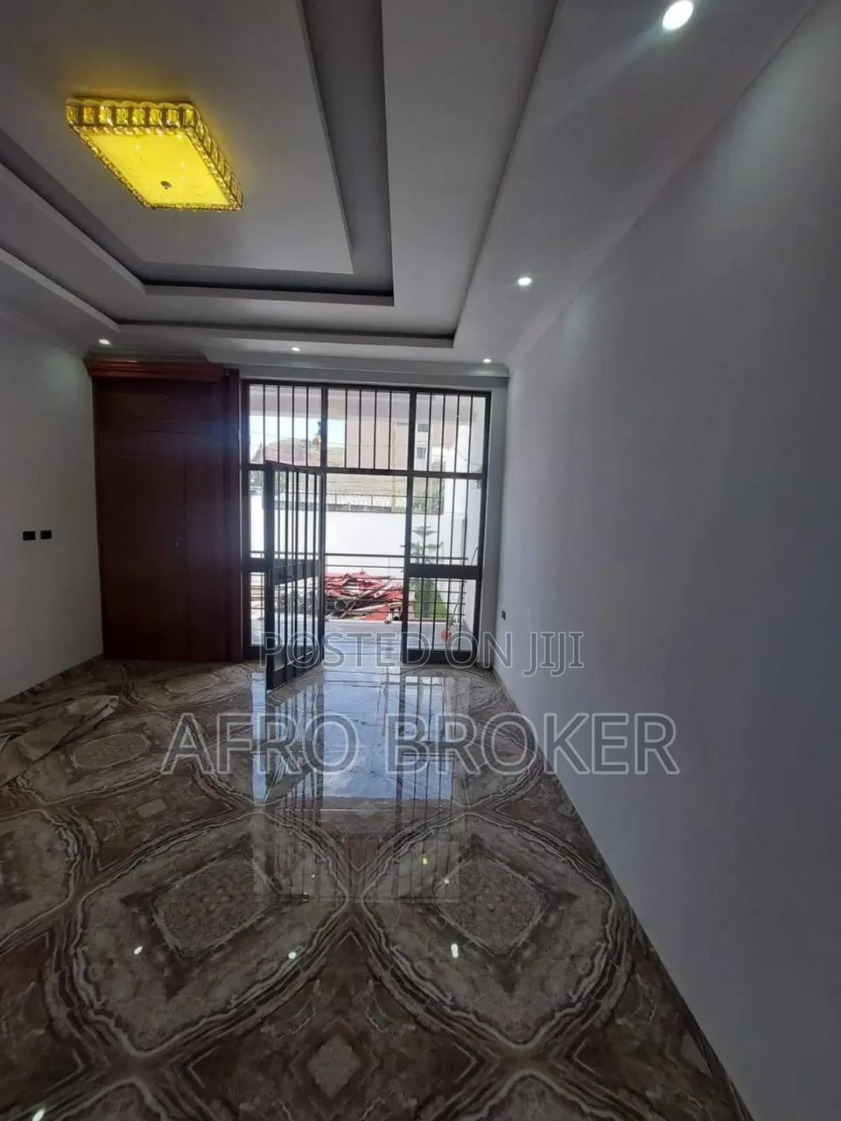 Furnished 5bdrm Villa in Alem Bank, Akaky Kaliti for sale