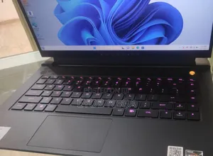 New Laptop Alienware M15 R3 16GB AMD Ryzen 7 SSD 512GB