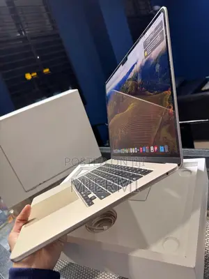 New Laptop Apple MacBook Air 2022 M2 16GB Apple M2 SSHD+SSD 256GB