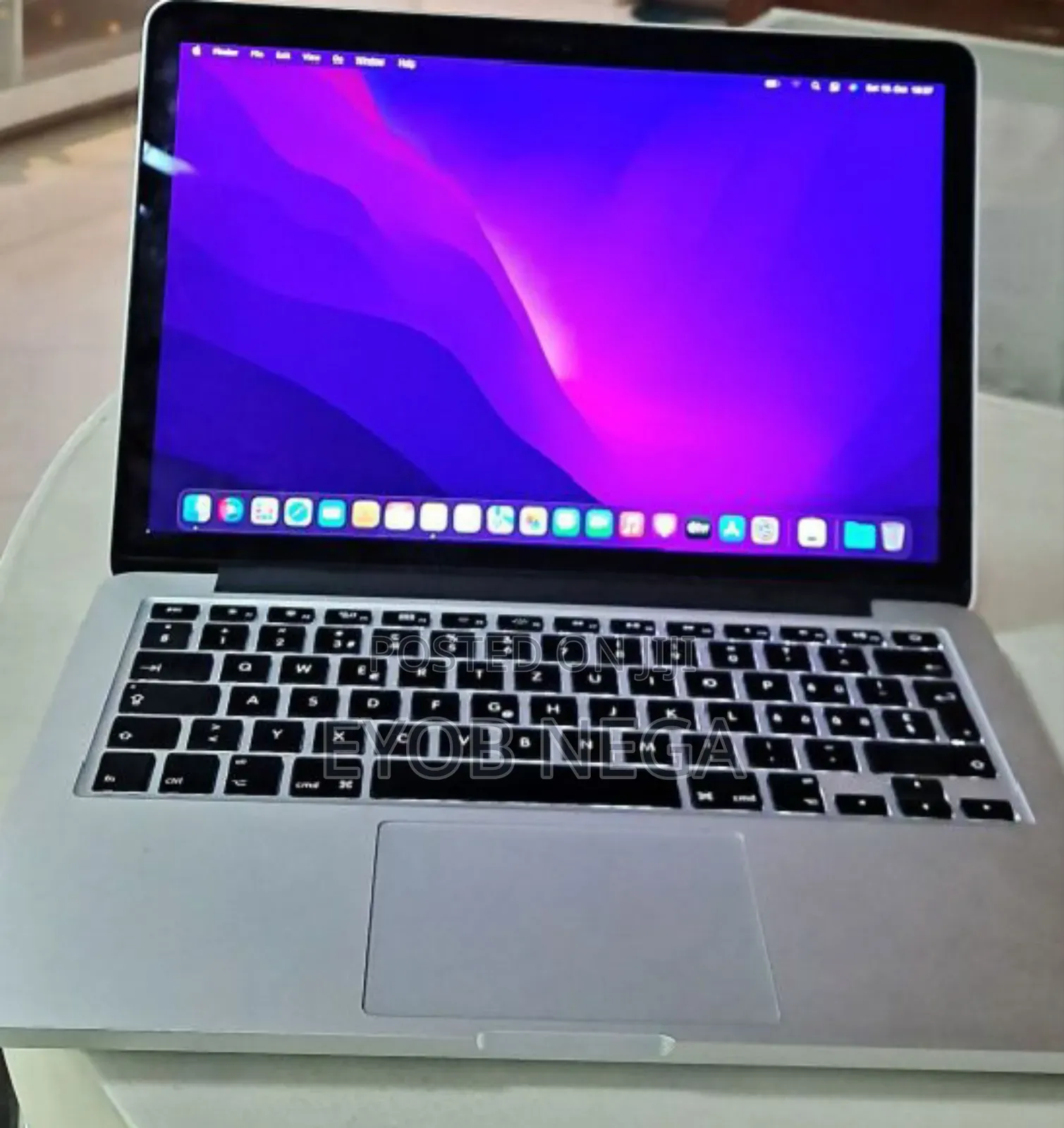 New Laptop Apple MacBook Pro 2015 8GB Intel Core I5 SSD 256GB