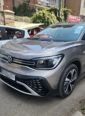 Volkswagen ID.6 2023 Gray