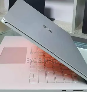 New Laptop Microsoft Surface Book 3 16GB Intel Core I7 SSD 256GB