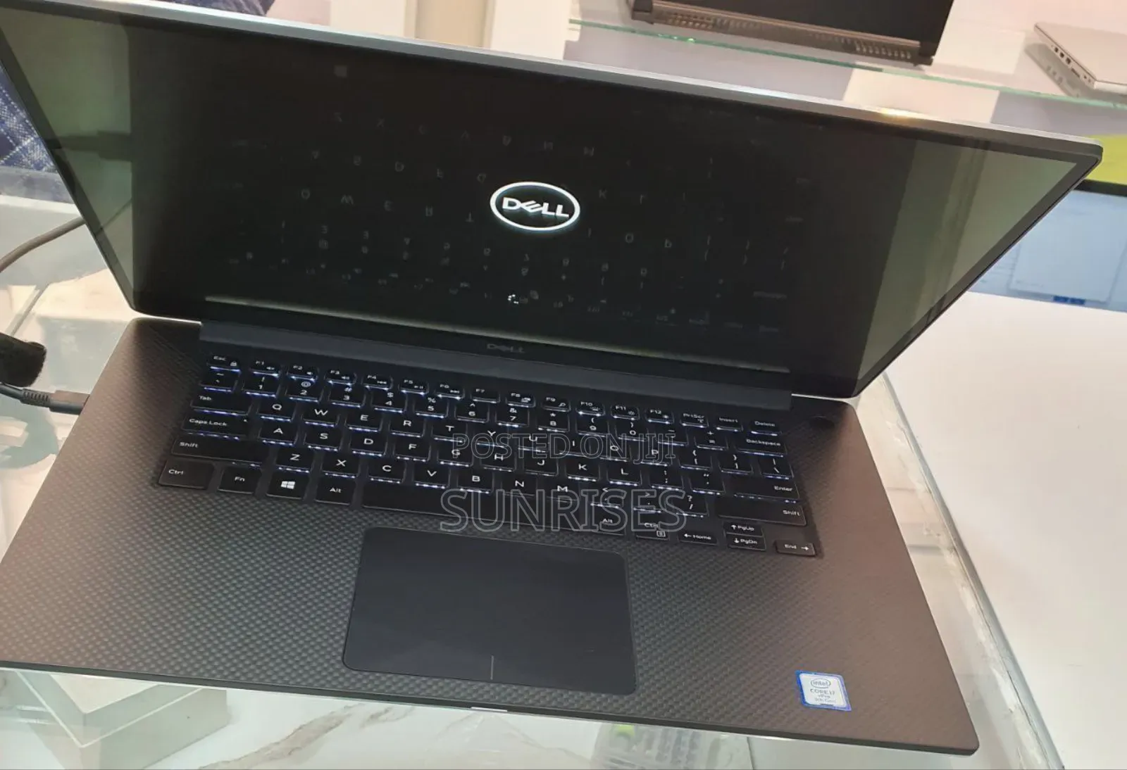 New Laptop Dell Precision 5540 16GB Intel Core I7 SSD 512GB
