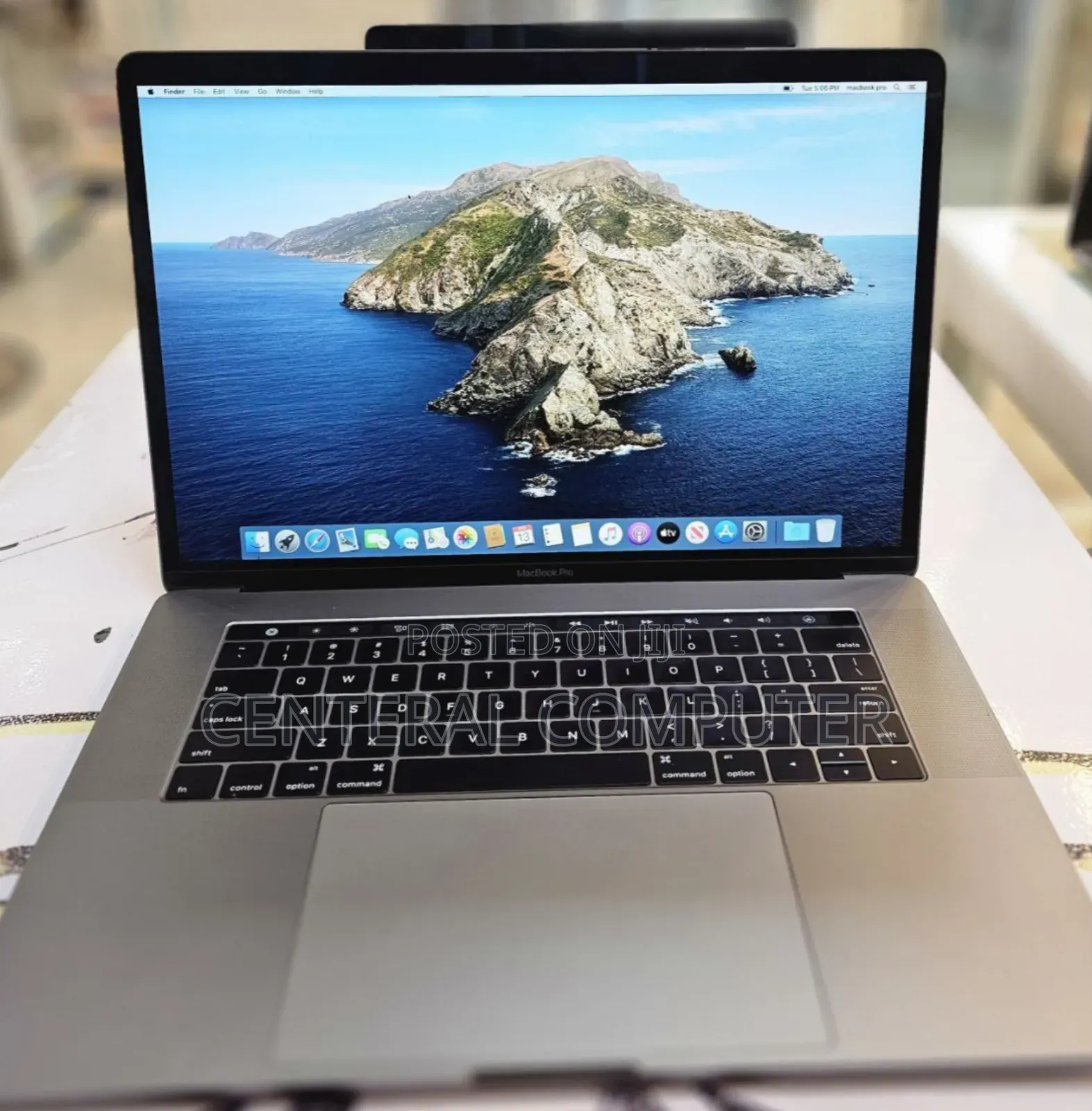 Laptop Apple MacBook Pro 2017 16GB Intel Core I7 SSD 512GB