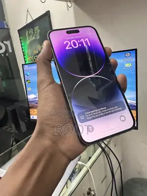 Photo - Apple iPhone 14 Pro Max 256 GB Purple