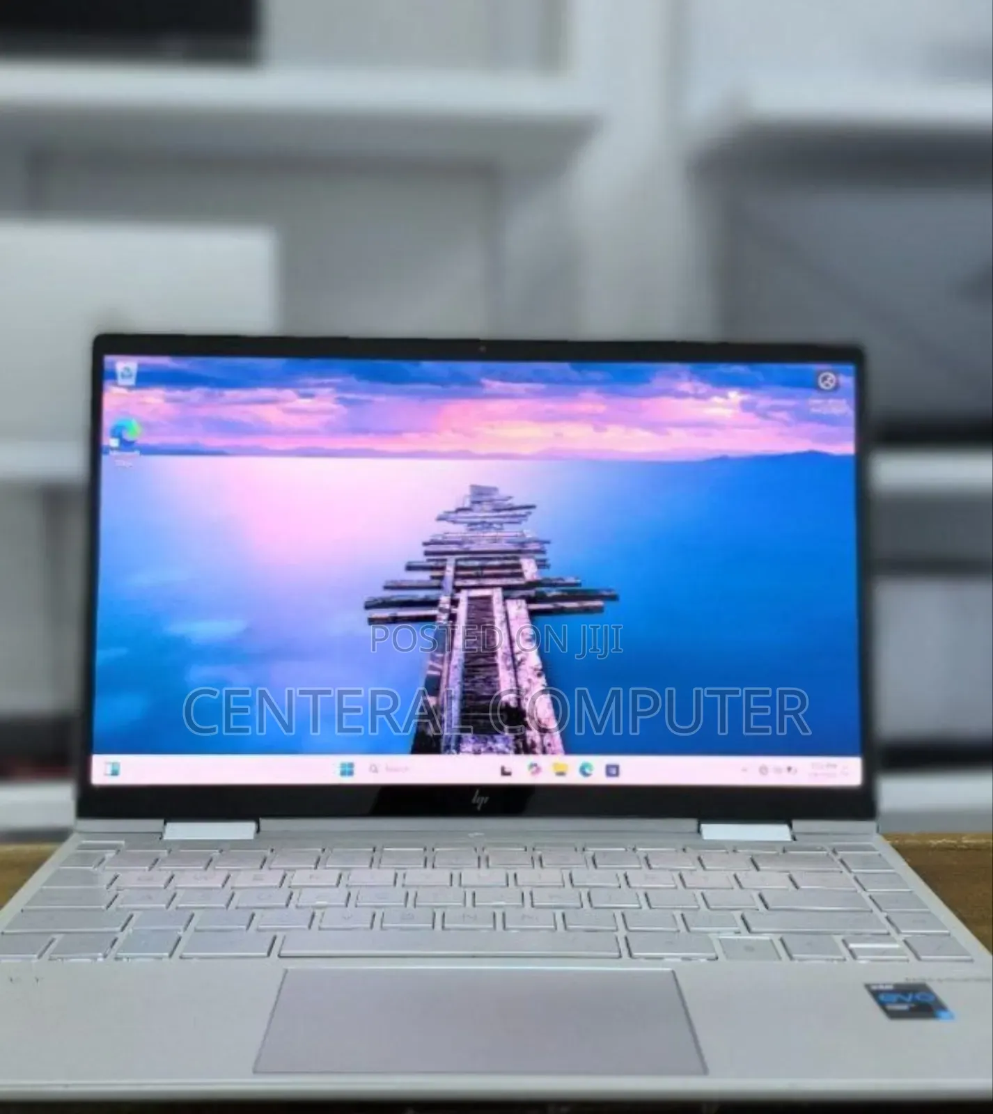 New Laptop HP Pavilion 11 8GB Intel Core I7 SSD 512GB