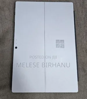 New Laptop Microsoft Surface 8GB Intel Core I7 SSD 256GB