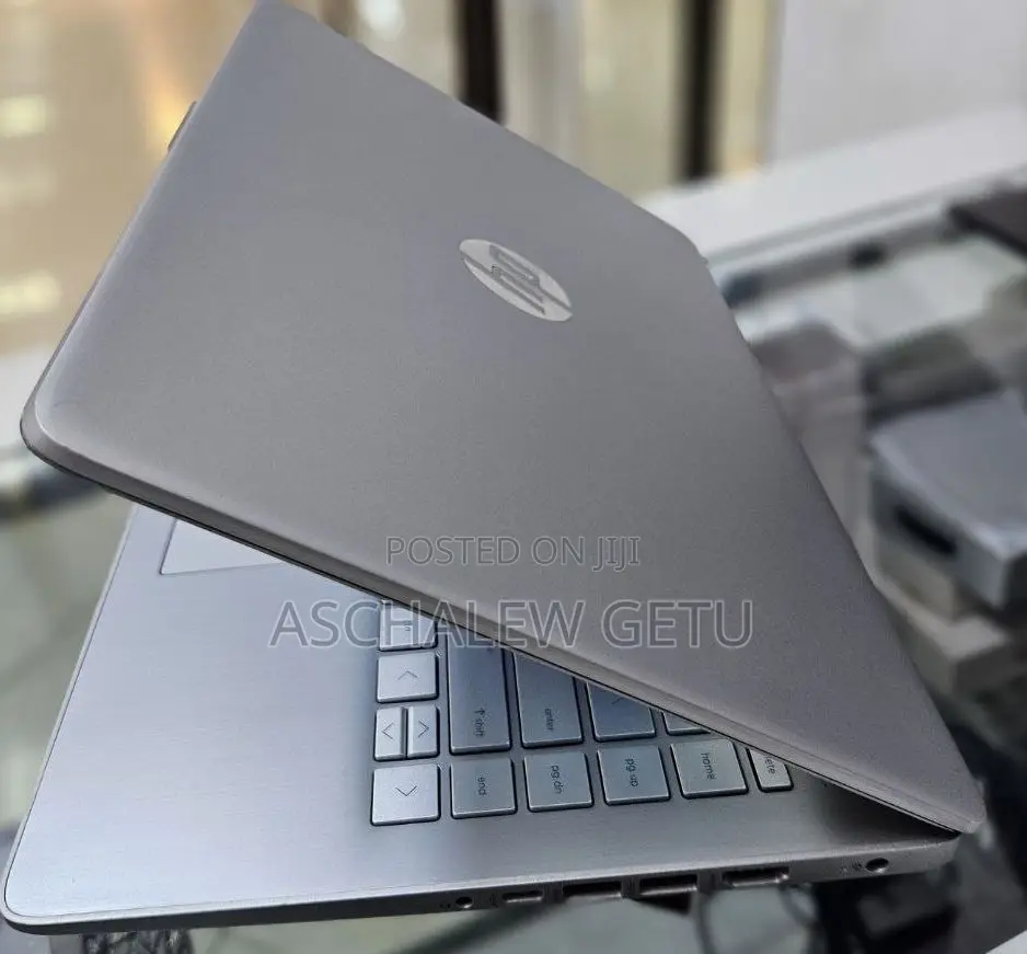 New Laptop HP Stream Notebook 8GB Intel Core I7 SSD 512GB