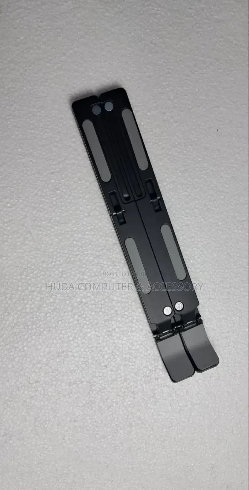 Foldable Laptop Stand – Ergonomic Portable!