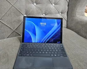 New Laptop Microsoft Surface 8GB Intel Core i7 SSD 256GB