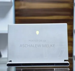 New Laptop Alienware M17x R2 16GB Intel Core I7 SSD 1T