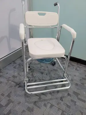 Photo - Bedside Commode With Armrests፬灿toilet Rolling Shower Chair