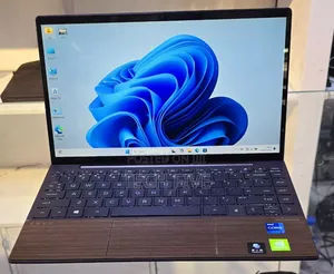 New Laptop HP Envy X2 16GB Intel Core I7 SSD 512GB