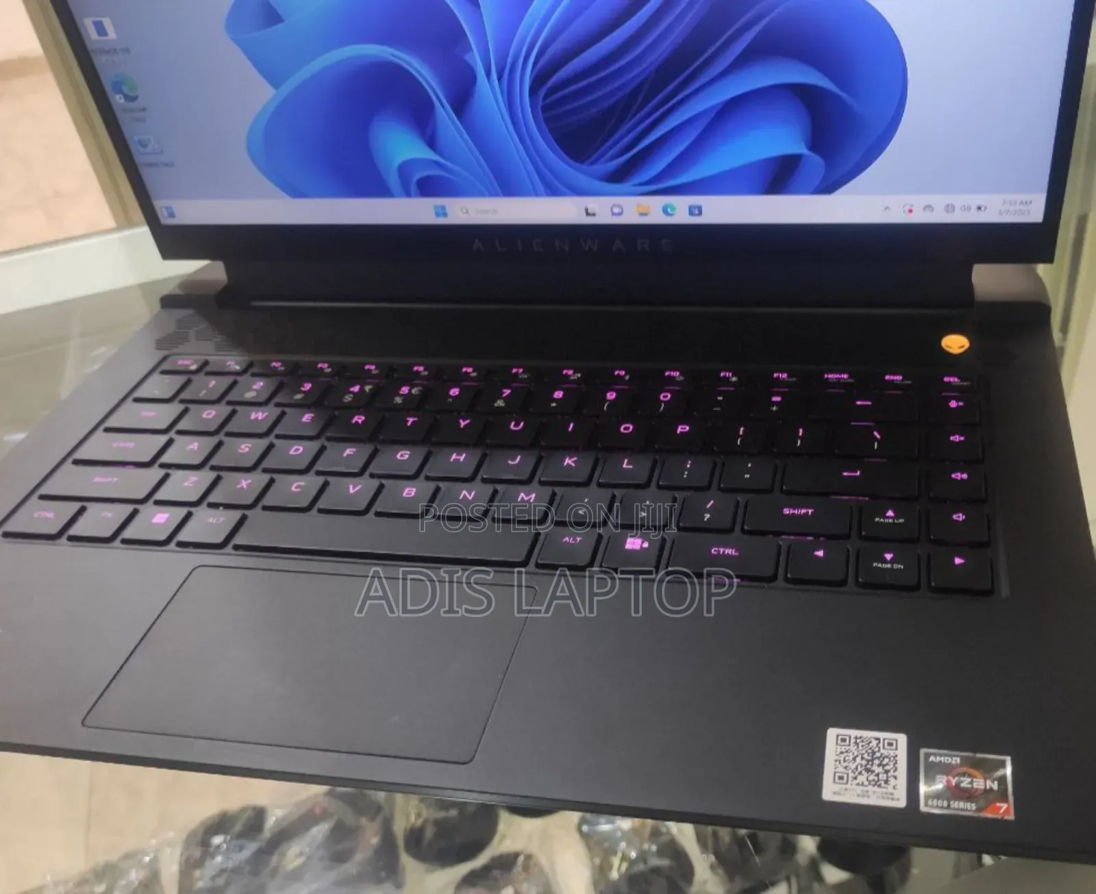 New Laptop Alienware M15 R3 16GB AMD Ryzen 7 SSD 512GB