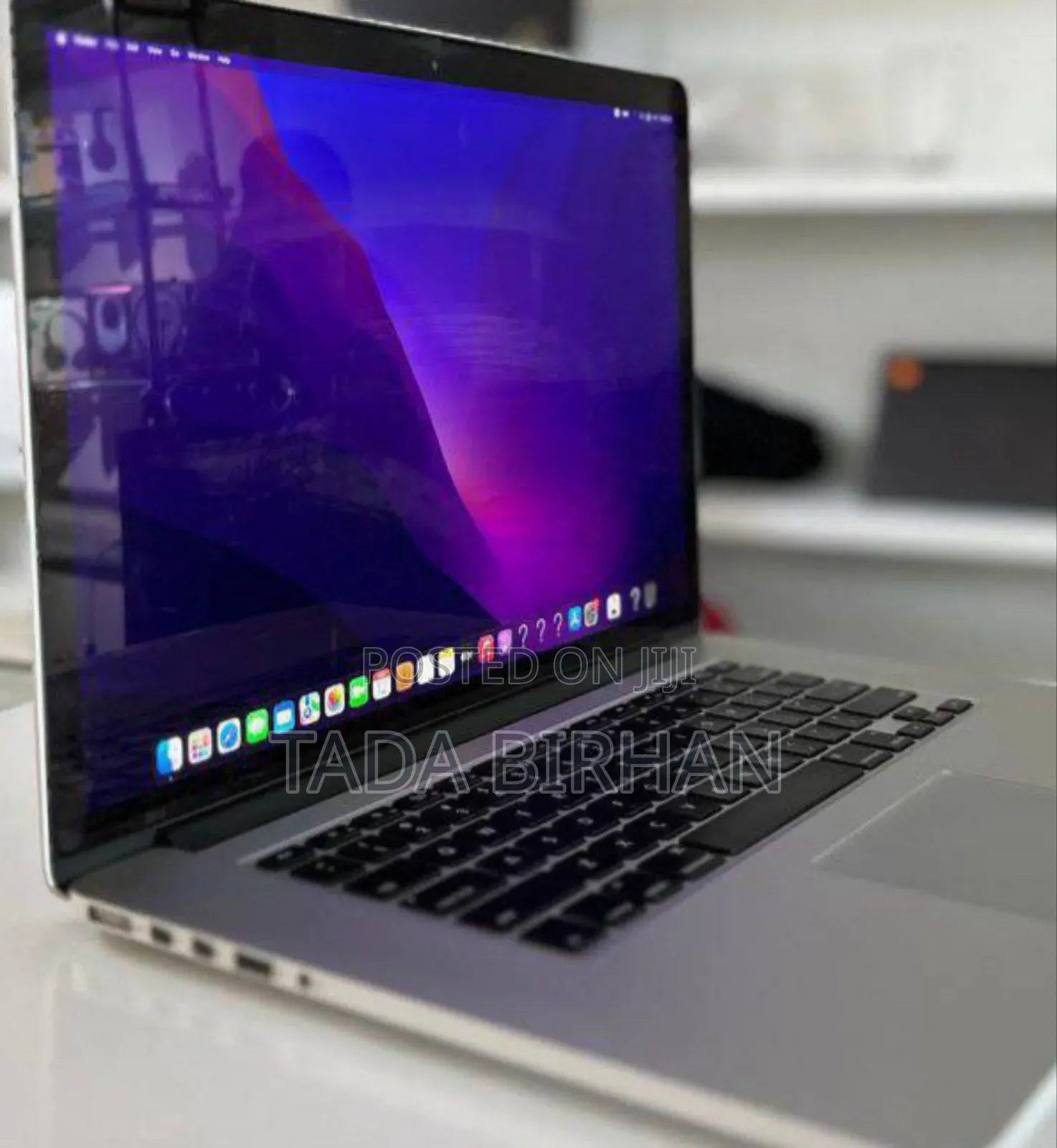 New Laptop Apple MacBook Pro 2017 16GB Intel Core I7 SSD 512GB