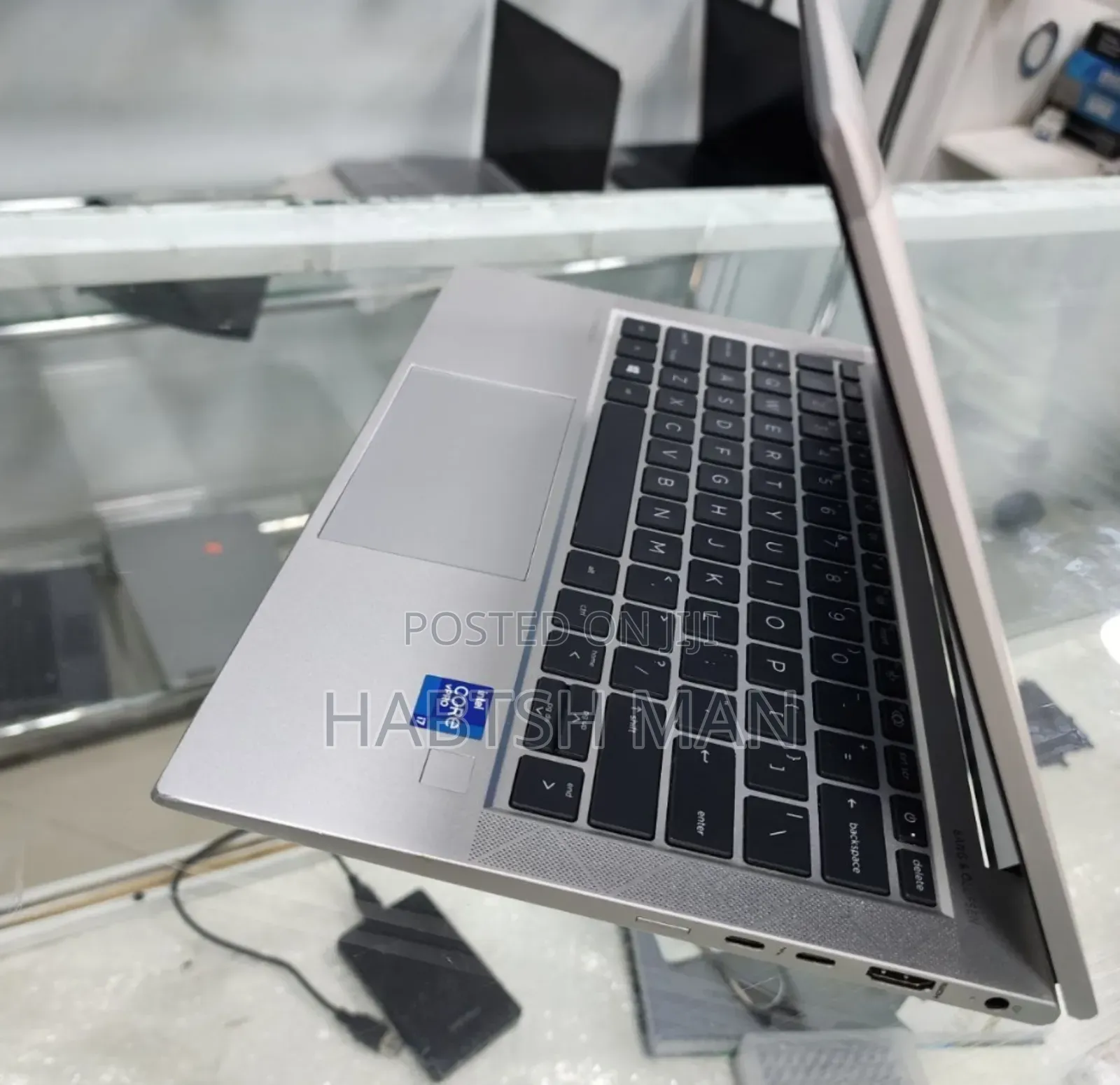 New Laptop HP EliteBook 830 G8 16GB Intel Core I7 SSD 1T
