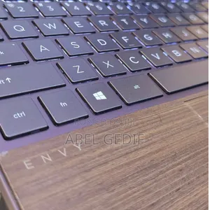New Laptop HP Envy 14 16GB Intel Core I7 SSD 1T