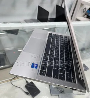 New Laptop HP EliteBook 830 G8 16GB Intel Core I7 SSD 1T