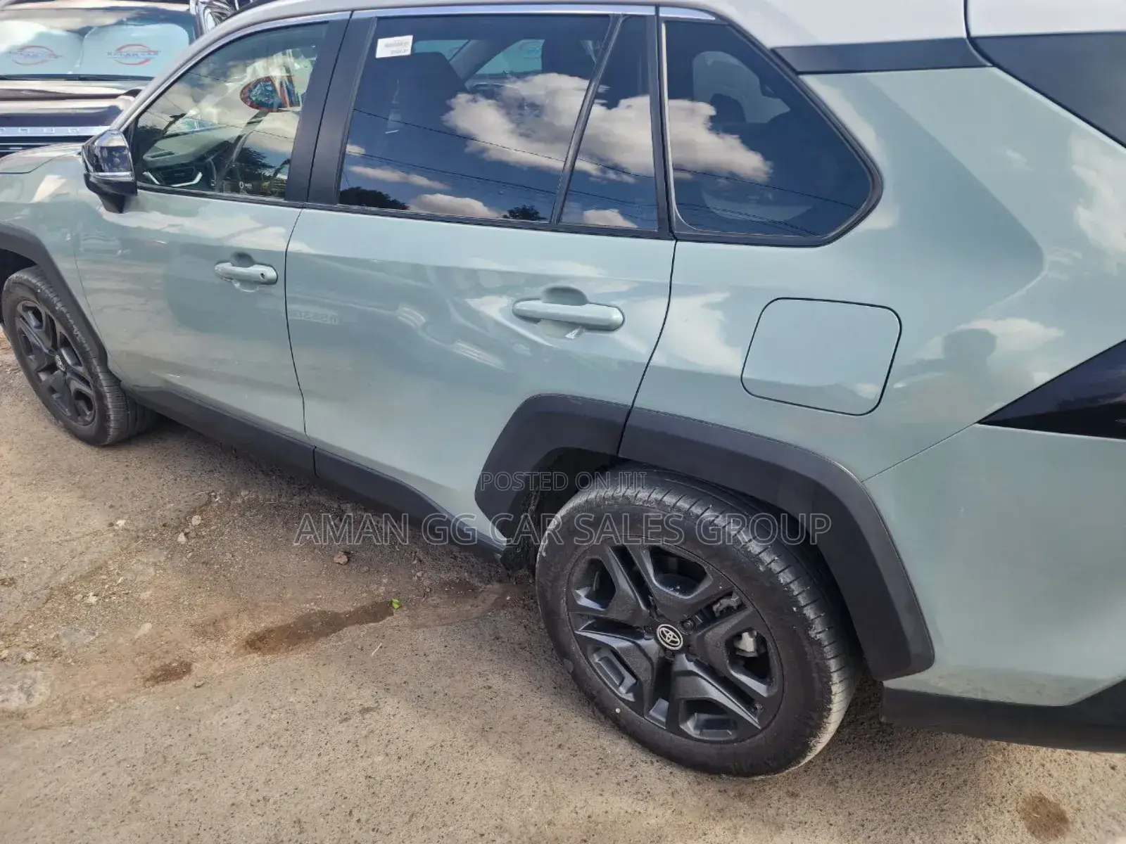 Toyota RAV4 2022 Green