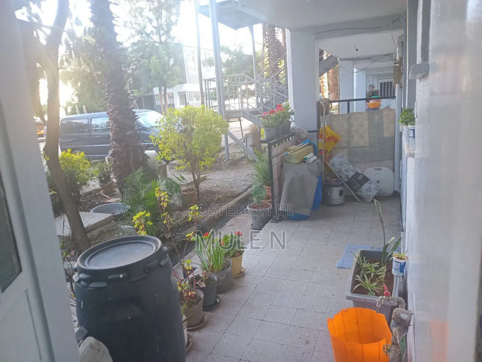 Furnished 3bdrm Condo in Shola Sumeya Mesigid, Yeka for sale