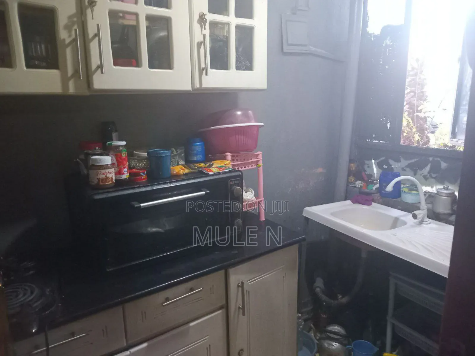 Furnished 3bdrm Condo in Shola Sumeya Mesigid, Yeka for sale