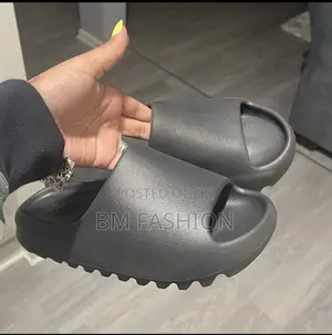 Adidas Yeezy Slides