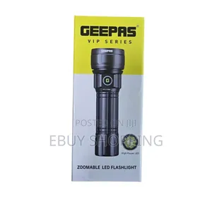 Photo - Geepas Zoomable Led Flashlight