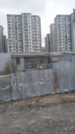 Photo - የሚሸጥ ቦታ አያት አራብሳ 500 ካሬ 13 ሚሊዮን ብር