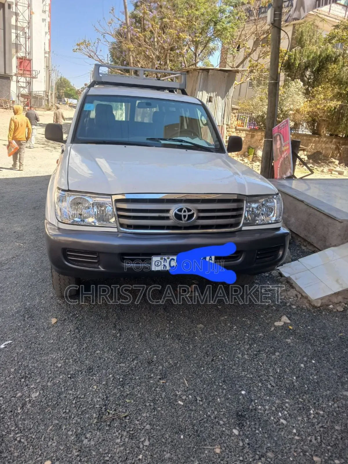 Toyota Land Cruiser 4x4 2005 White